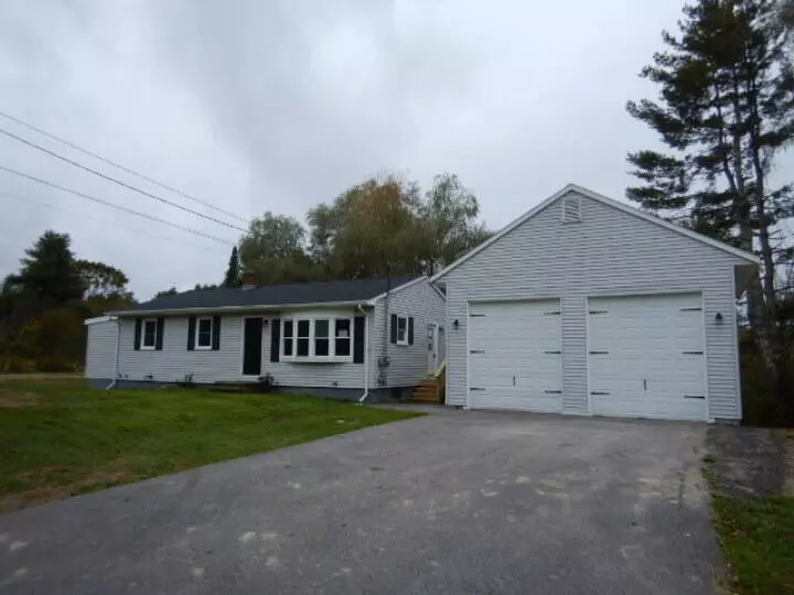 29 Washburn DR, Gorham, ME 04038
