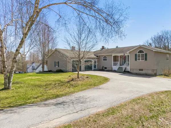 Carmel, ME 04419,78 Dyer RD