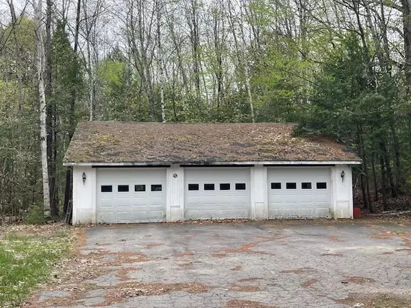 West Gardiner, ME 04345,56 Neck RD