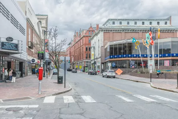 Portland, ME 04101,15 Brown ST #205