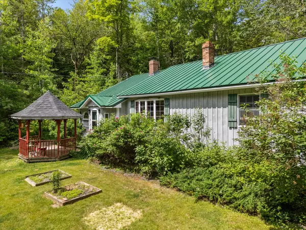 Eddington, ME 04428,95 Hatcase Pond RD