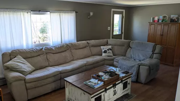 Winthrop, ME 04364,795 Memorial DR