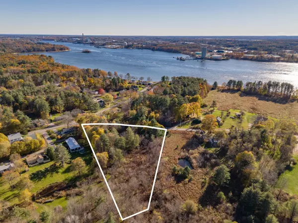 19-4 River RD, Eliot, ME 03903