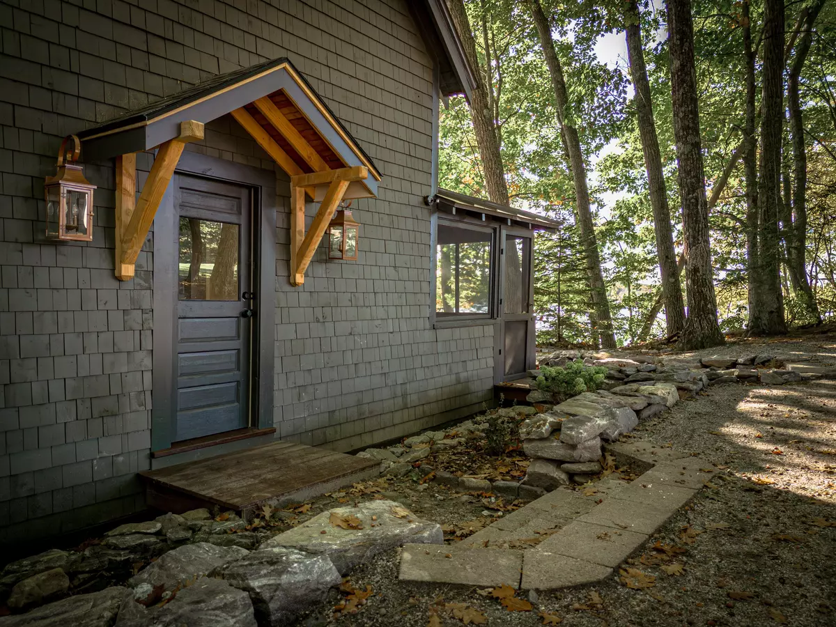 Litchfield, ME 04350,30 Pamrok LN