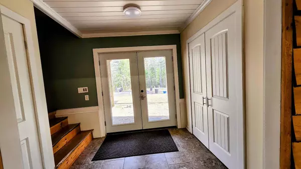 Greenbush, ME 04418,28 Taylor RD