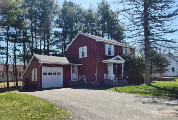 4 Newland AVE, Waterville, ME 04901