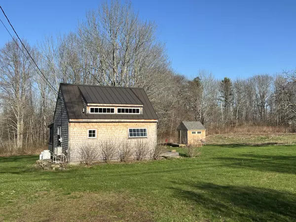 Waldoboro, ME 04572,812 Dutch Neck RD