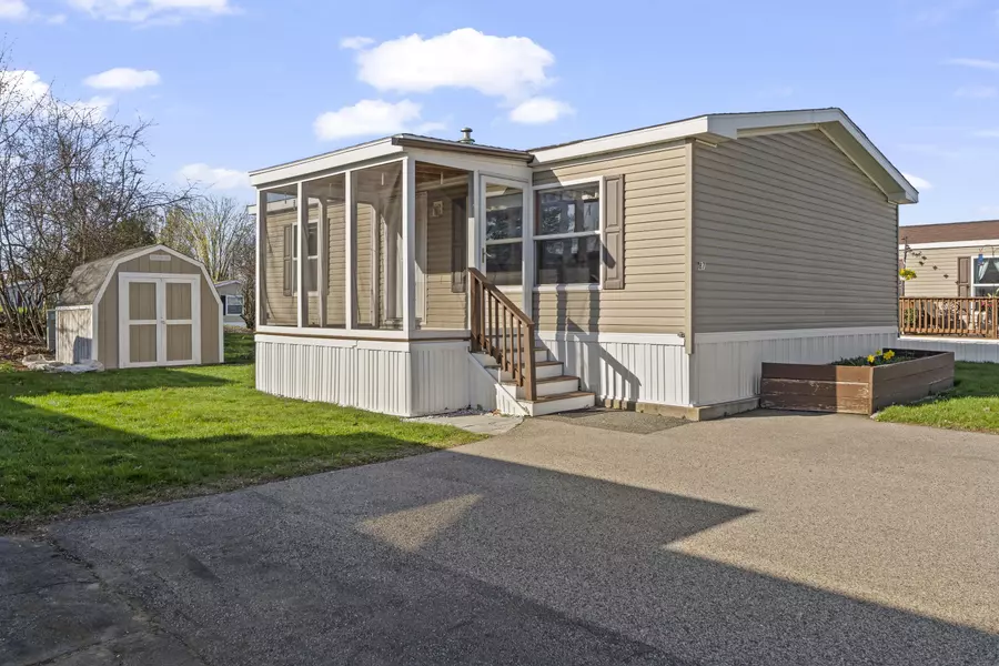 87 Blackberry PL, Kittery, ME 03904