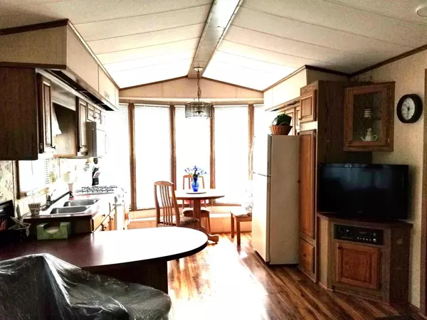 Wells, ME 04090,430 Post RD #60