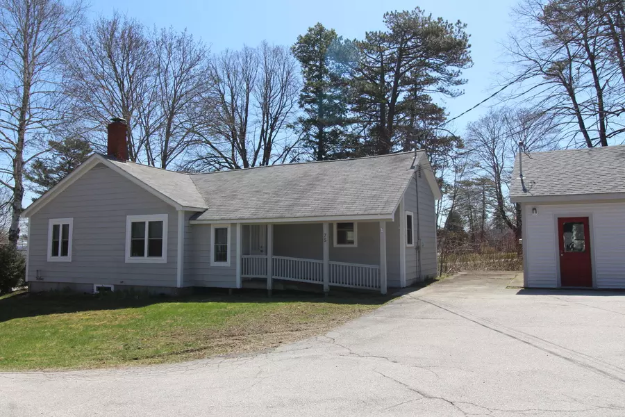 75 Northport AVE, Belfast, ME 04915