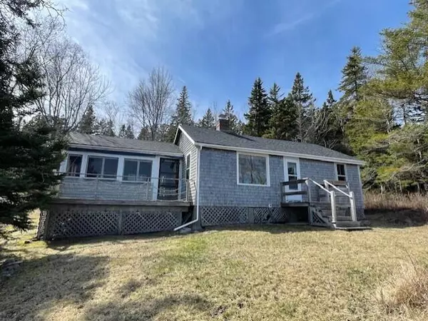 15 Granite Shore, Milbridge, ME 04658