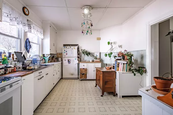 Portland, ME 04103,82 William ST