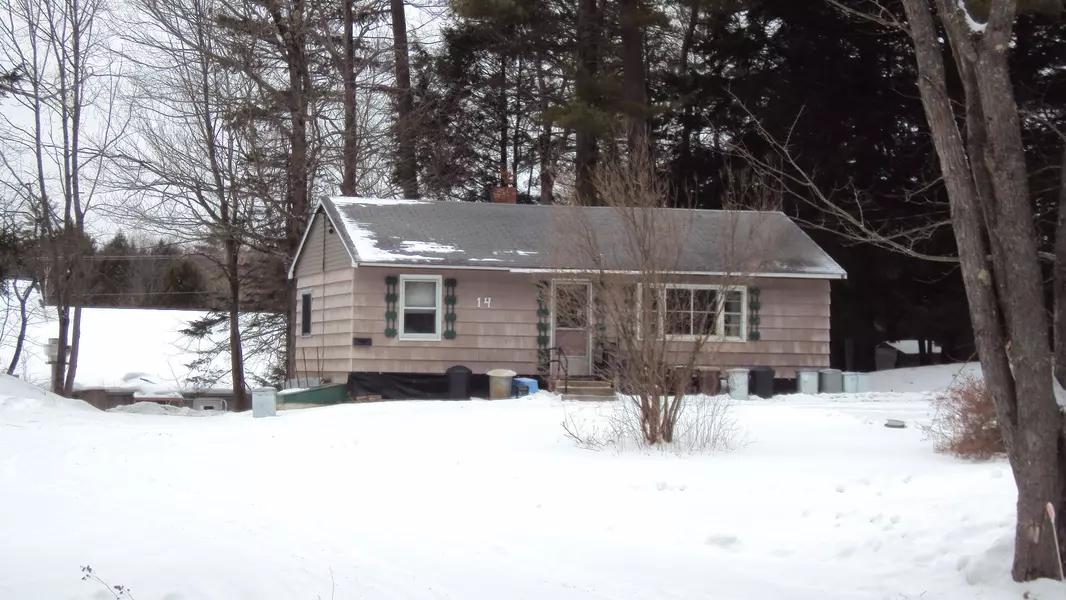 14 Stagecoach RD, Freeport, ME 04032