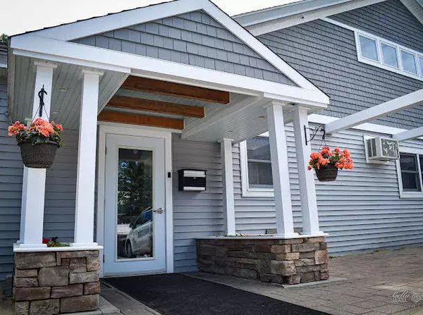 Farmingdale, ME 04344,647 Maine AVE