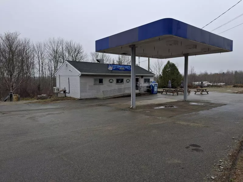 309 US Route 1, Stockton Springs, ME 04981