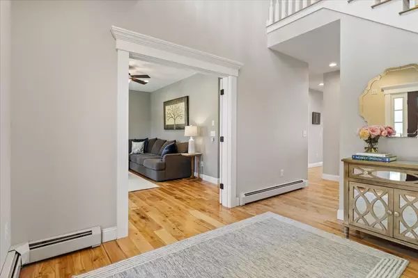 Saco, ME 04072,66 Grant RD