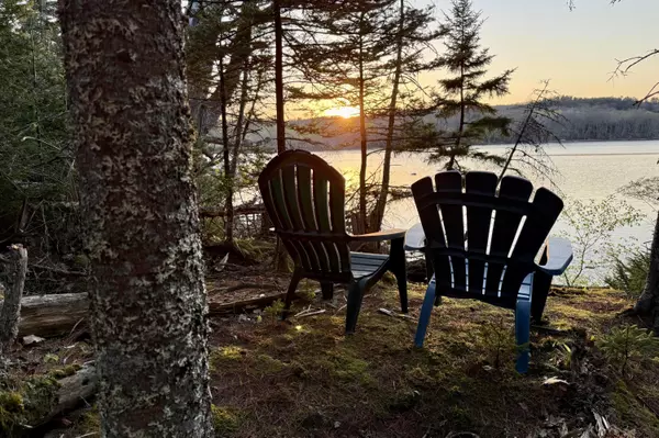 Brooklin, ME 04616,67 Rob RD