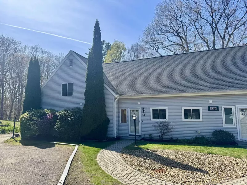 801 US Route 1 #J3, York, ME 03909