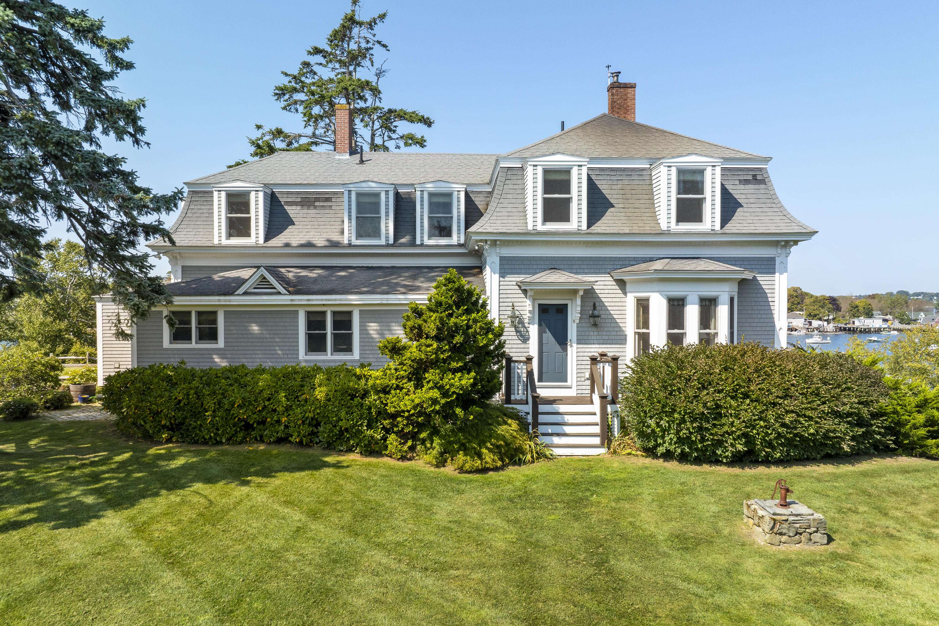 12 Steamboat Wharf LN, Harpswell, ME 04079