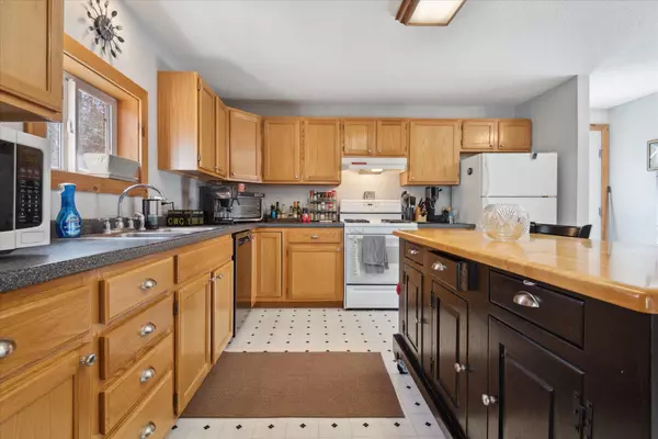 Ellsworth, ME 04605,60 Guptil Farm RD