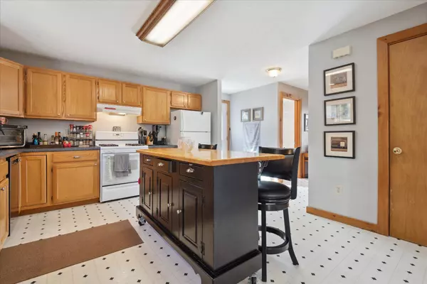 Ellsworth, ME 04605,60 Guptil Farm RD