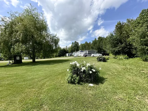 150 Burlock RD, Presque Isle, ME 04769