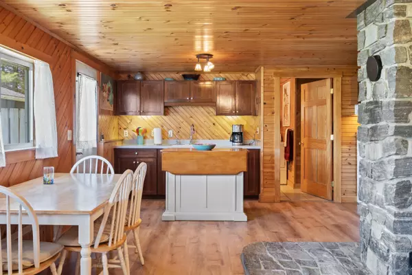 Chelsea, ME 04330,168 Collins RD