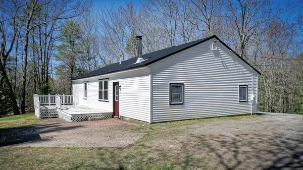 Standish, ME 04084,470 Cape RD