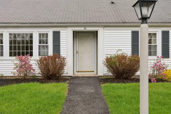 Falmouth, ME 04105,66 Colonial VLG #66