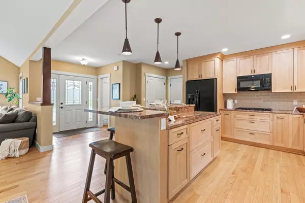 Portland, ME 04103,26 Basket LN