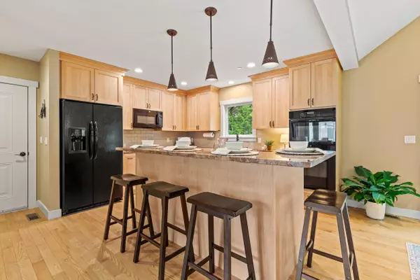 Portland, ME 04103,26 Basket LN