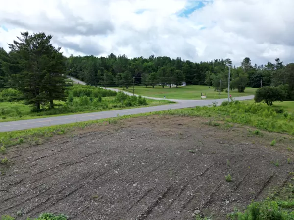 Lee, ME 04455,3 Maxwell RD