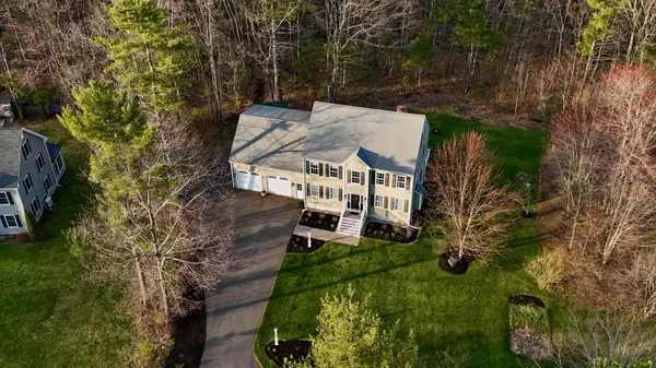 Kennebunk, ME 04043,17 Kingsbury LN
