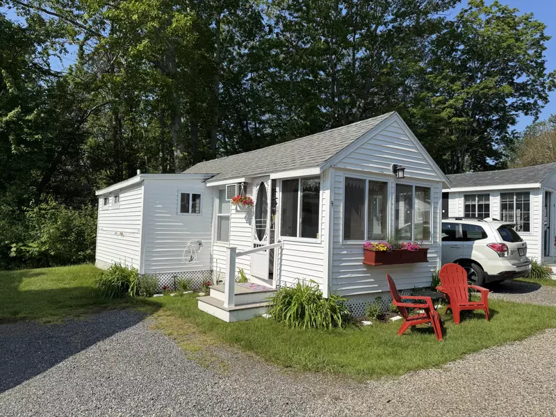 76 Post RD #C9, Wells, ME 04090