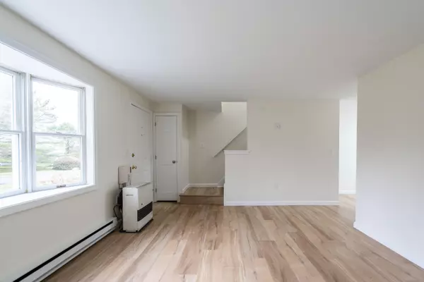 Cape Elizabeth, ME 04107,3 Great Pond TER #3