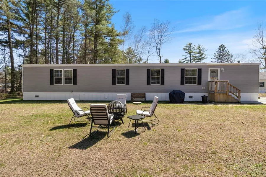 6 Liberty DR, Standish, ME 04084