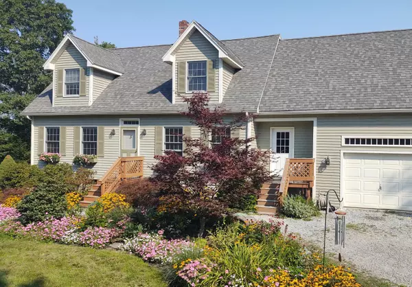 23 Iron Tree ST, South Thomaston, ME 04858