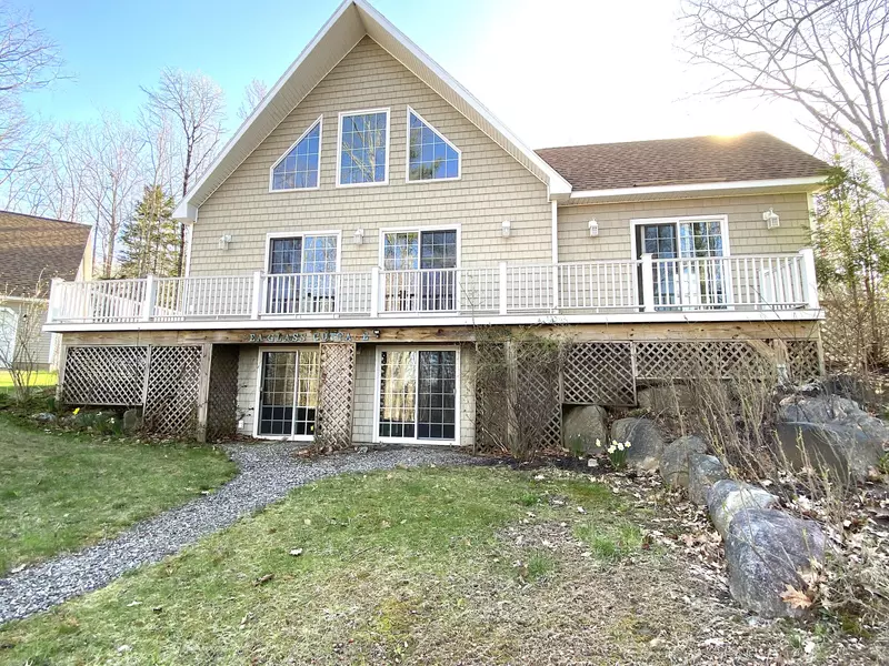 625 Shore RD, Northport, ME 04849