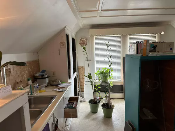 Waterville, ME 04901,5 Swan ST