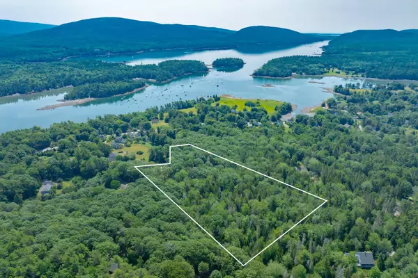 Mount Desert, ME 04660,000 Hartwood WAY