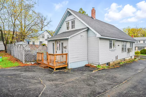 Waterville, ME 04901,62 Oak ST