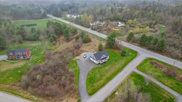 Hampden, ME 04444,6 Bowen DR