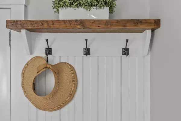 Wiscasset, ME 04578,61 Old Bath RD