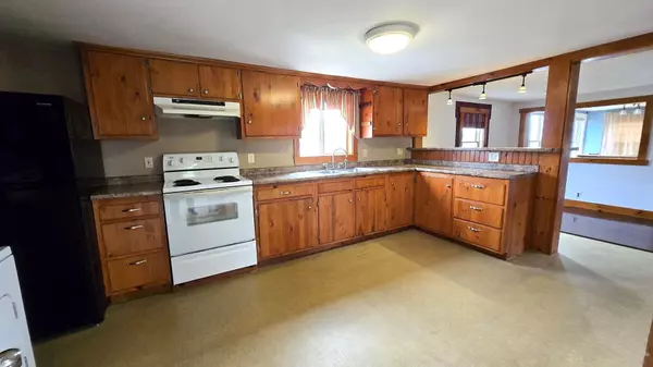 Rumford, ME 04276,394 Linnell ST