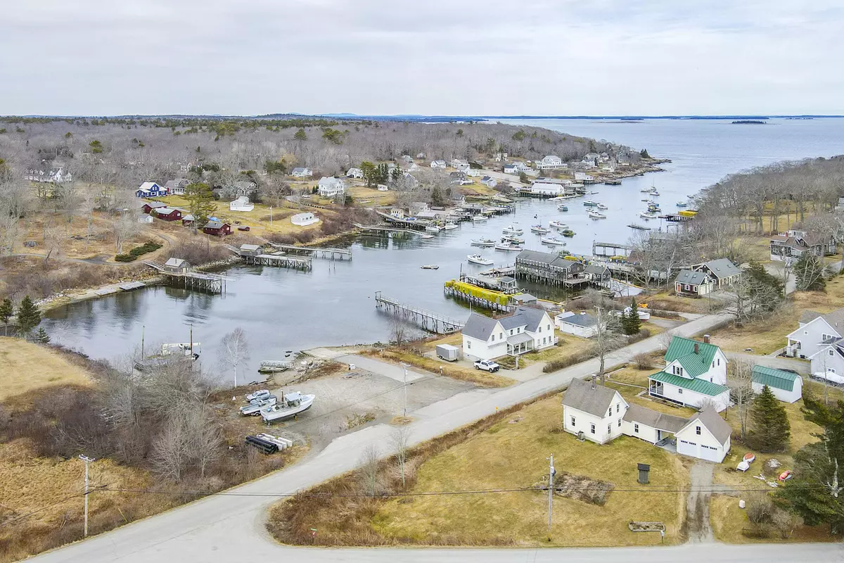 Bristol, ME 04554,10 Leeman Hill RD