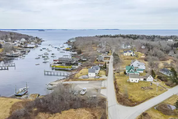 Bristol, ME 04554,10 Leeman Hill RD