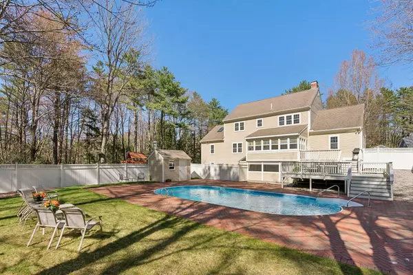 Scarborough, ME 04074,19 Windsor Pines DR