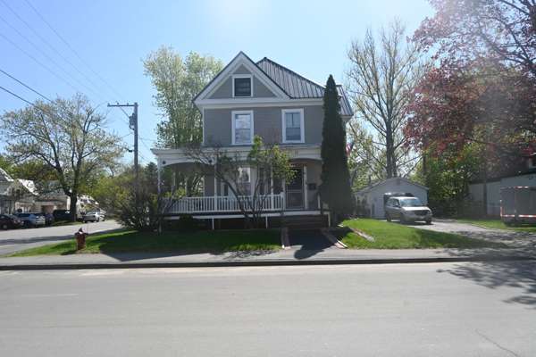 51 Maple ST, Madison, ME 04950