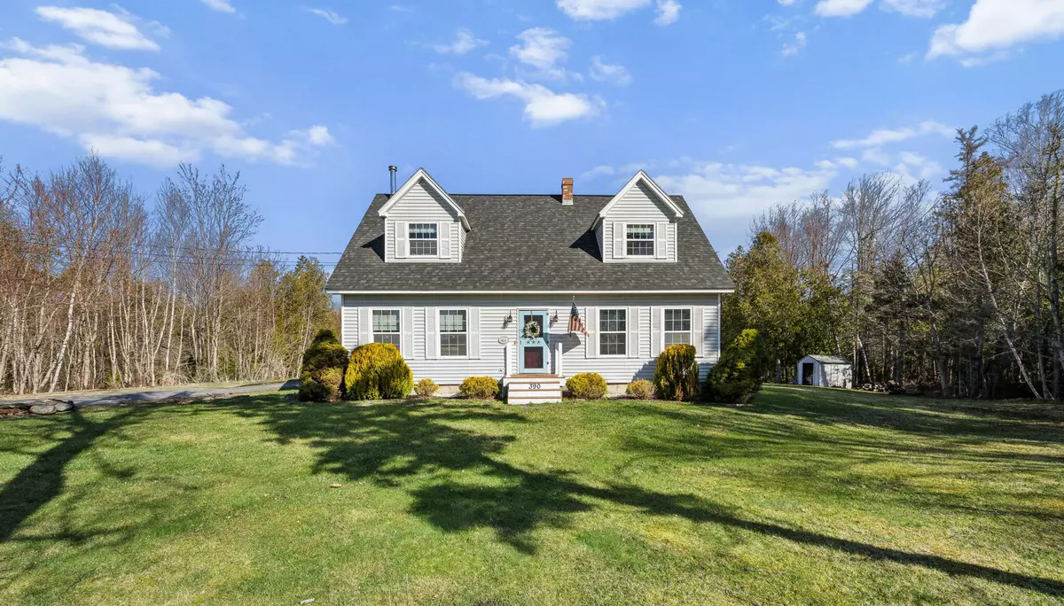 Castine, ME 04421,390 Castine RD