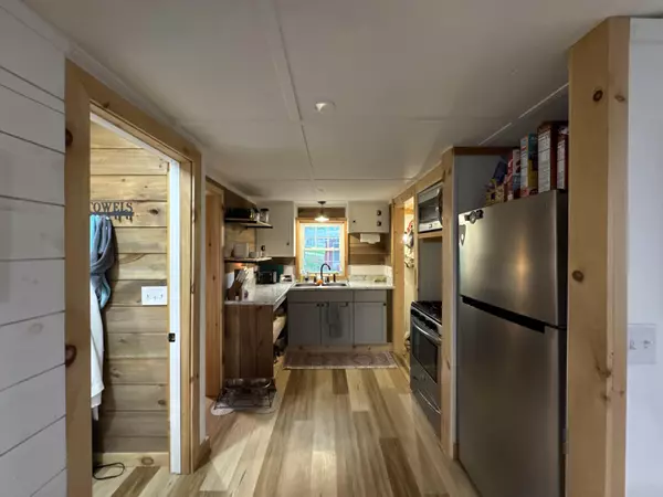 Hiram, ME 04041,62 Main ST